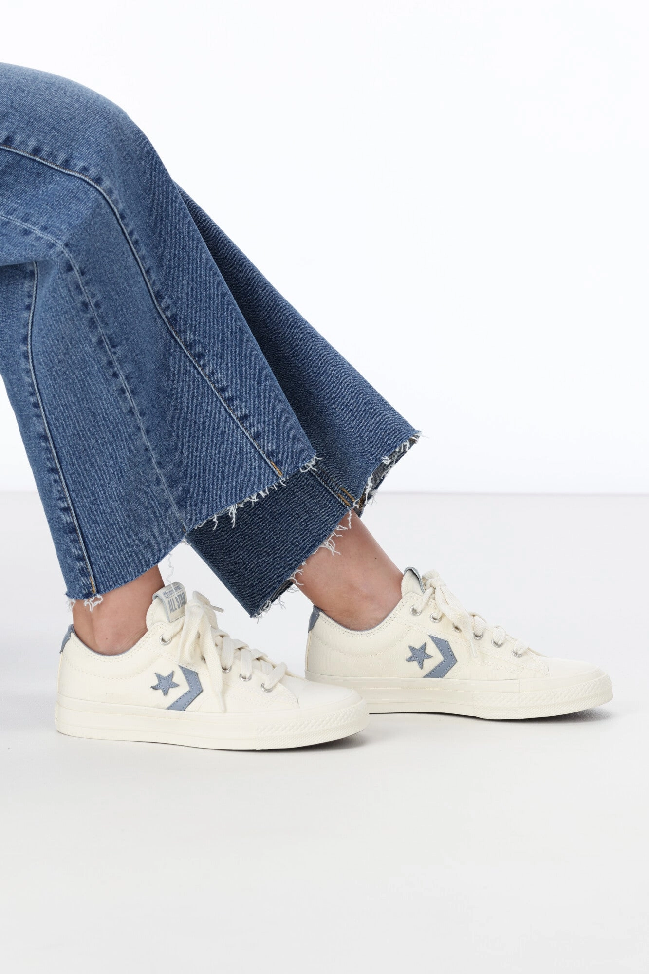 Converse Unisex Star Player 76 Archival Athletics Low Top Egret / Wet Stone