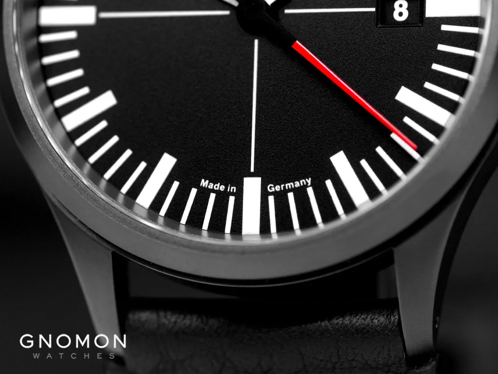 DK32 Black