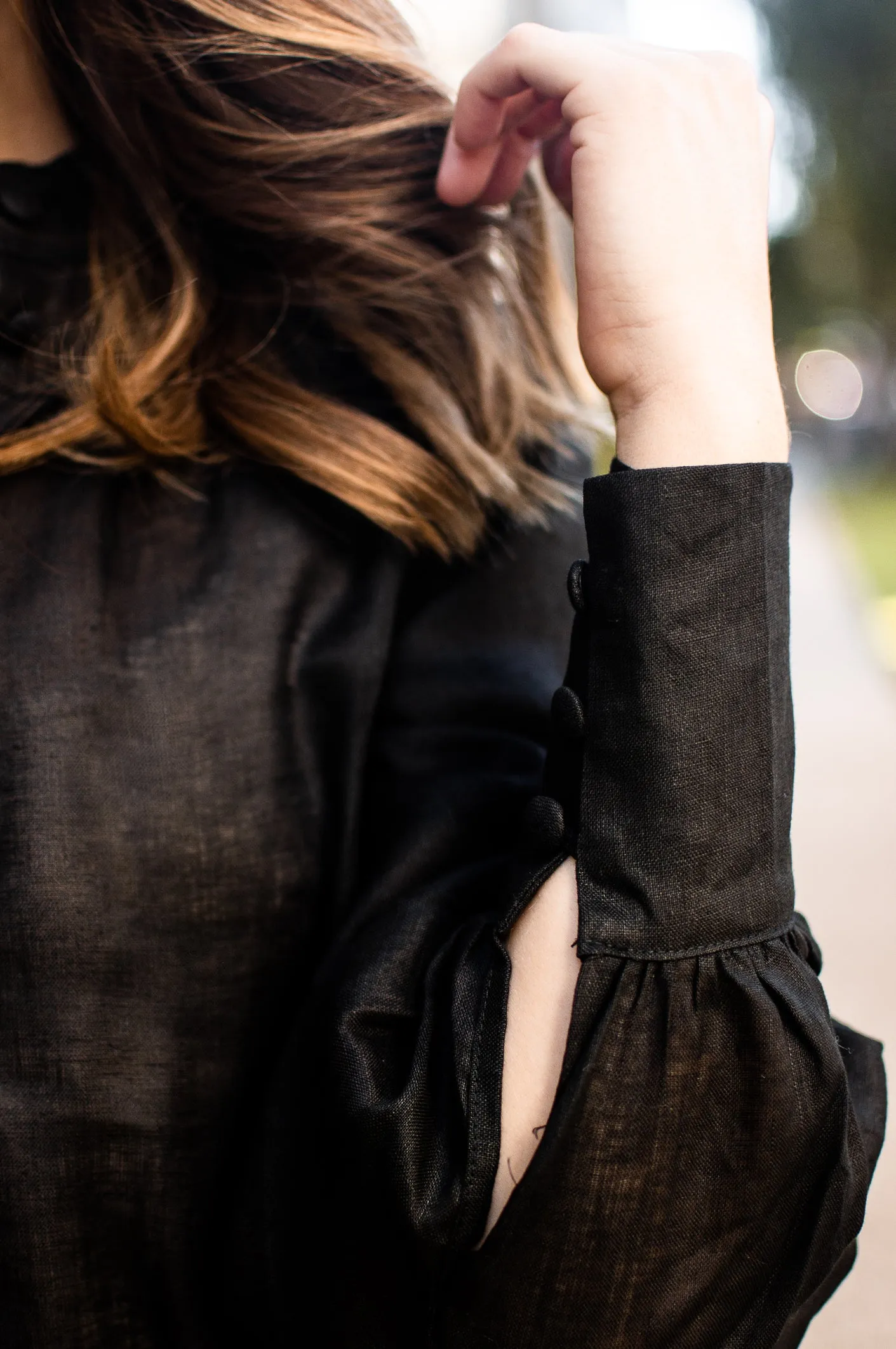 Fria Jessamine Linen Peasant Blouse Black