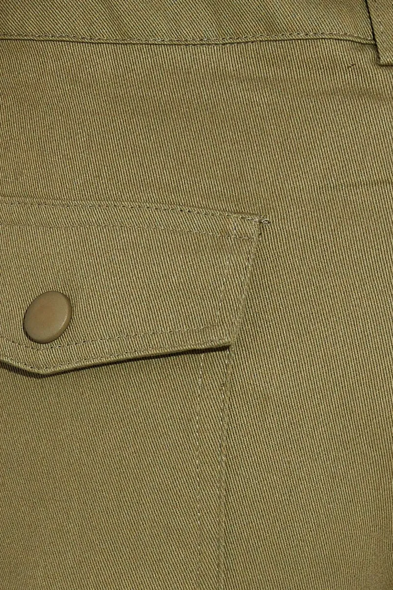 Green Cargo Shorts High Rise