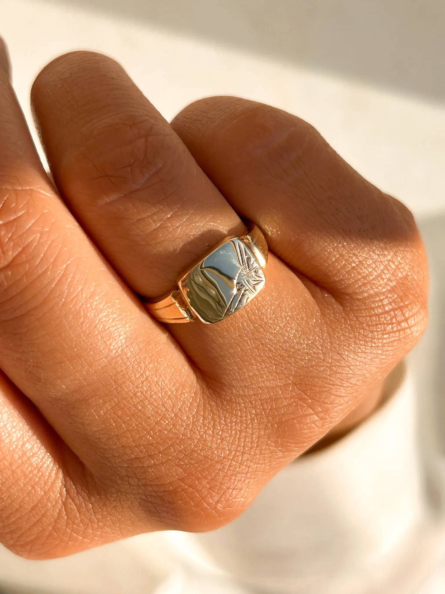Vintage 9ct Yellow Gold Half Engraved Square Signet Ring